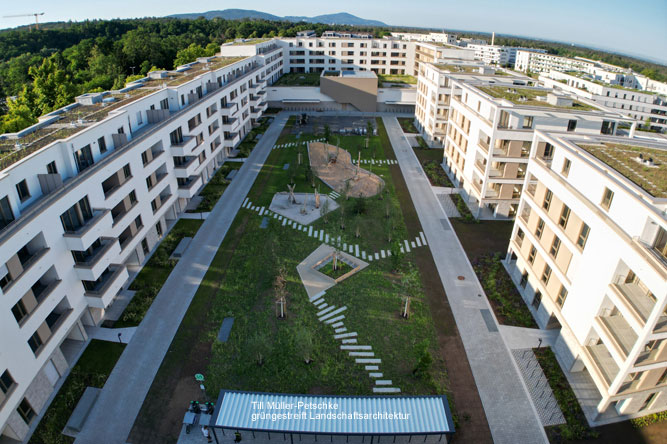 Lincoln-Siedlung Wohnbebauung mit Supermarkt und Laeden - Noack Hoefe - Darmstadt